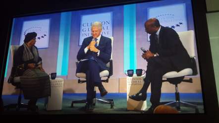  Former President Clinton moderates the panel discussion with President Sirleaf and CEO Frazier